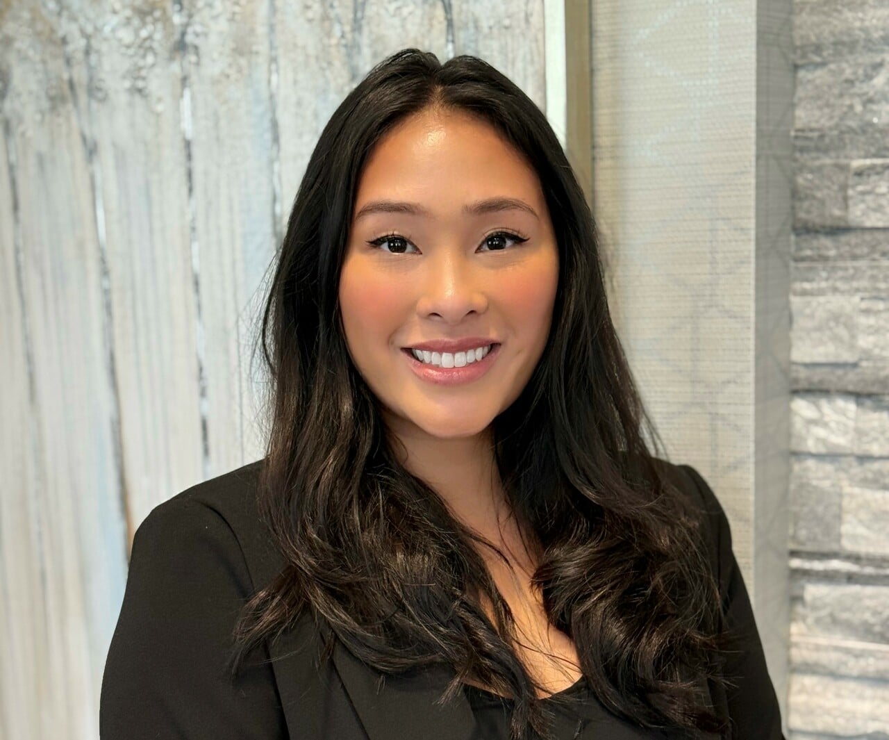 large Cindy Nguyen Headshot